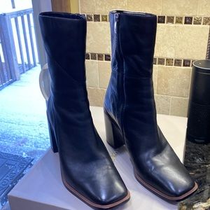 Black leather Franco Sarto boots size 9